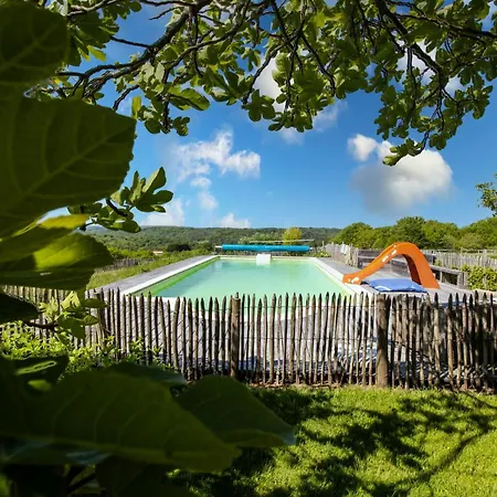 La Sautie, Avec Piscine Et Tennis Holiday home Bars (Dordogne)